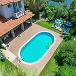 Azahar- 6-person Garden In Oludeniz Ovacik *